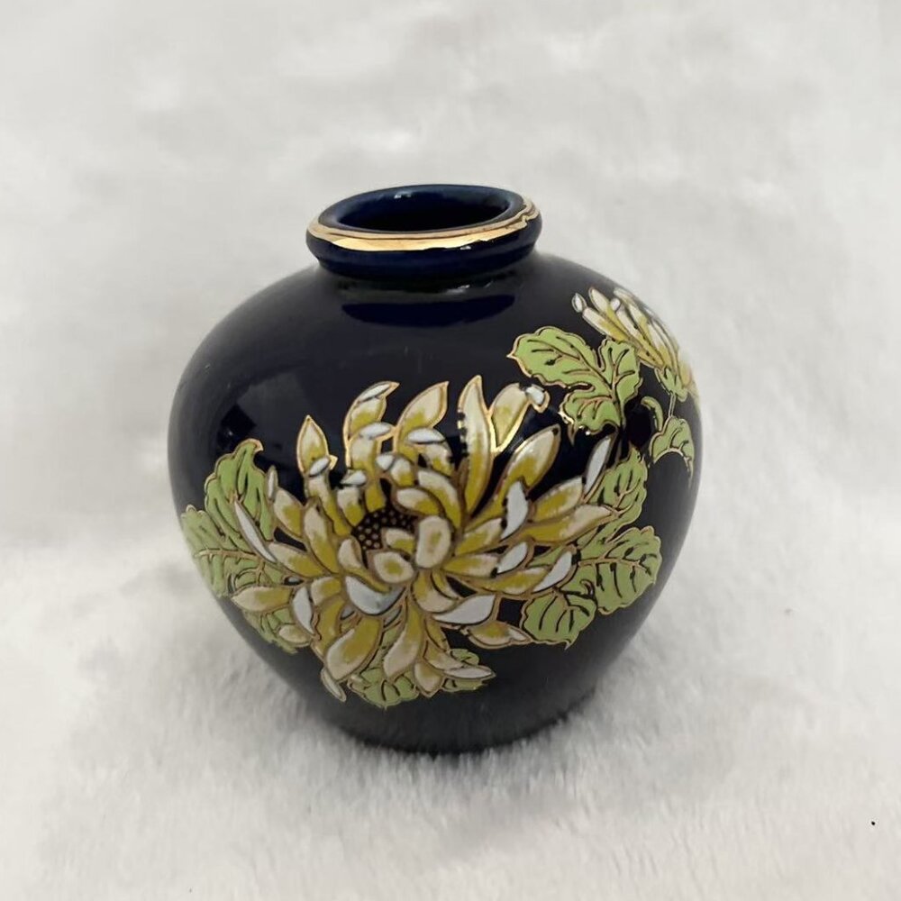 Japan Ychina 2.75” Cobalt Blue Mini Vases
